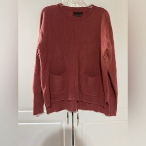 Tahari Dusty Red Crew Neck Sweater Cashmere